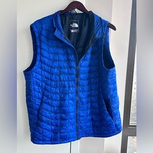 Men’s XL thermal vest. NorthFace
